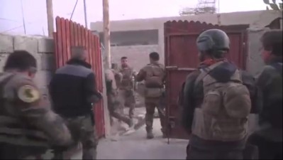 Vídeo mostra como repórteres da BBC escaparam a ataque suicida do Estado Islâmico