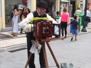 Veja o vídeo das artes de rua na ‘Fernão de Ornelas’