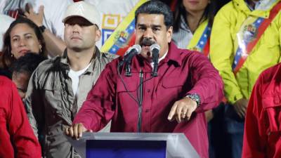 Venezuela expulsa encarregado de negócios e o chefe de secção política dos EUA