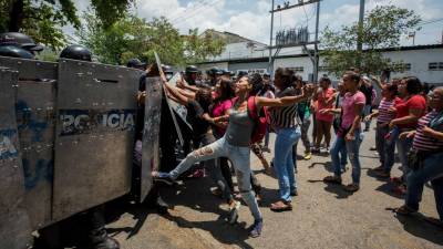 Venezuela instada a adoptar medidas para evitar mais mortos nas cadeias