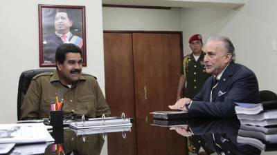 Venezuelanos aconselhados a adiarem viagens para os EUA devido à violência