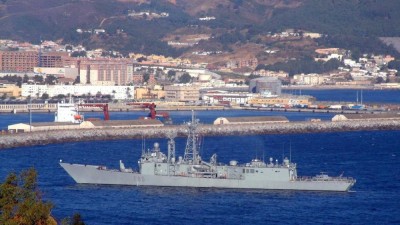 Vento arrastou 300 kg de haxixe até à costa de Ceuta