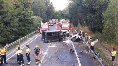 Violento choque frontal mata quatro jovens em Espanha