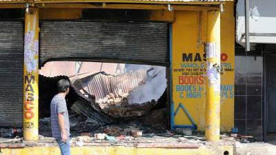 Violência e pilhagens alastram-se pelo quarto dia consecutivo em Joanesburgo