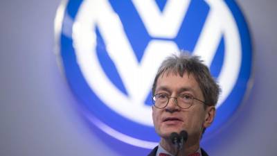 Volkswagen reconhece que alguns funcionários cooperaram com ditadura militar no Brasil
