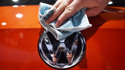Volkswagen reduz em 40% salários dos gestores