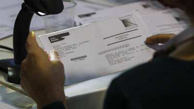 Votos dos emigrantes elegeram 2 deputados para PS e 2 para PSD