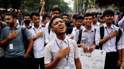 Vários feridos pela resposta da polícia a protestos no Bangladesh