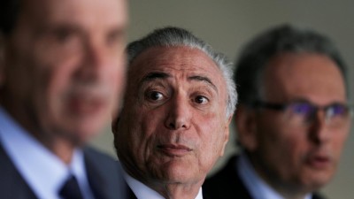 Vários ministros do Brasil abandonam governo e Temer pode renunciar