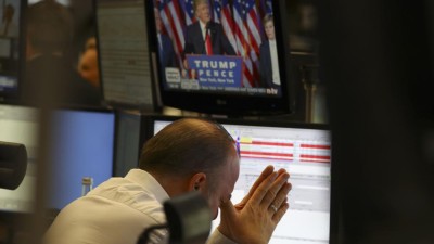 Wall Street em alta, banca e farmácia valorizam à espera políticas favoráveis