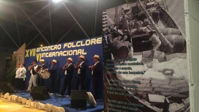 XVII Encontro de Folclore do Porto Santo encheu Praça do Barqueiro