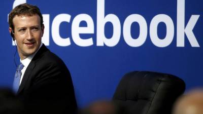 Zuckerberg diz que continua a ser a pessoa certa para liderar o grupo