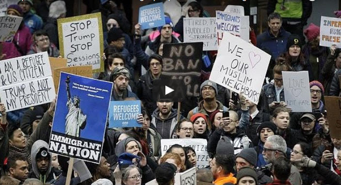 Trump não recua: Ordens contra imigração permanecem em vigor [vídeo]