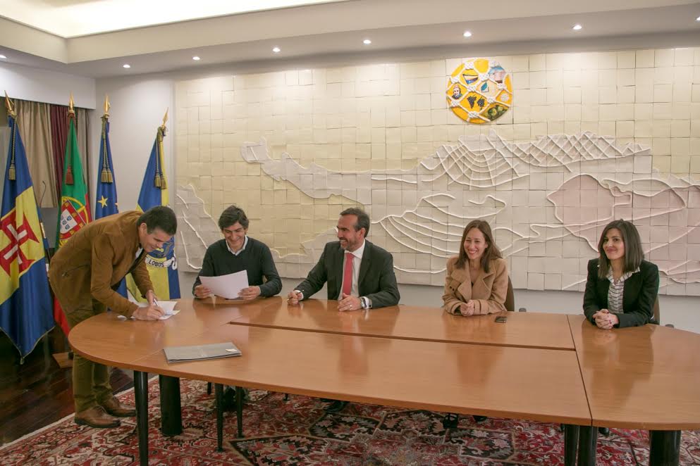 Câmara de Lobos apoia juntas de freguesia com 253 mil euros