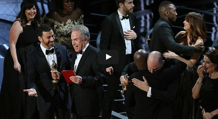 E o Óscar vai para “La La Land”… Não! “Moonlight”! [vídeo]
