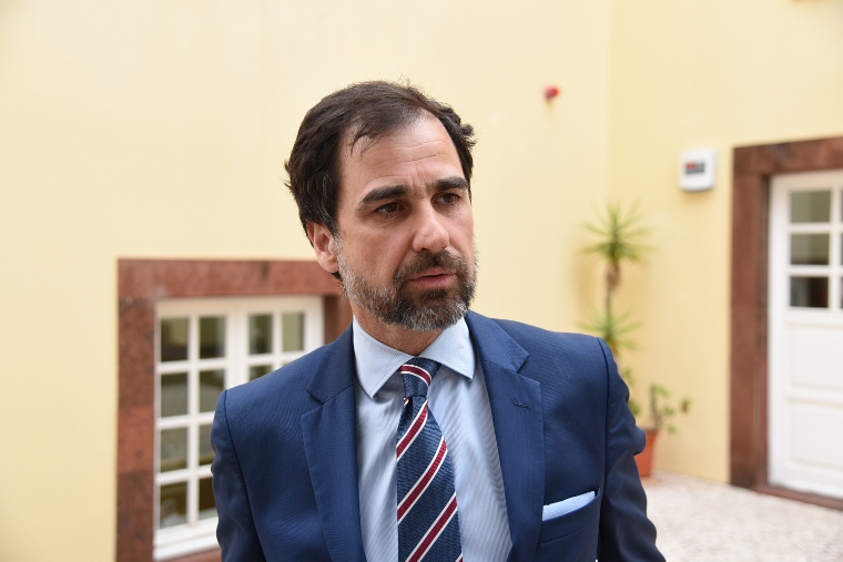 Paulo Neves vai reunir-se com Rui Rebelo, da EEM