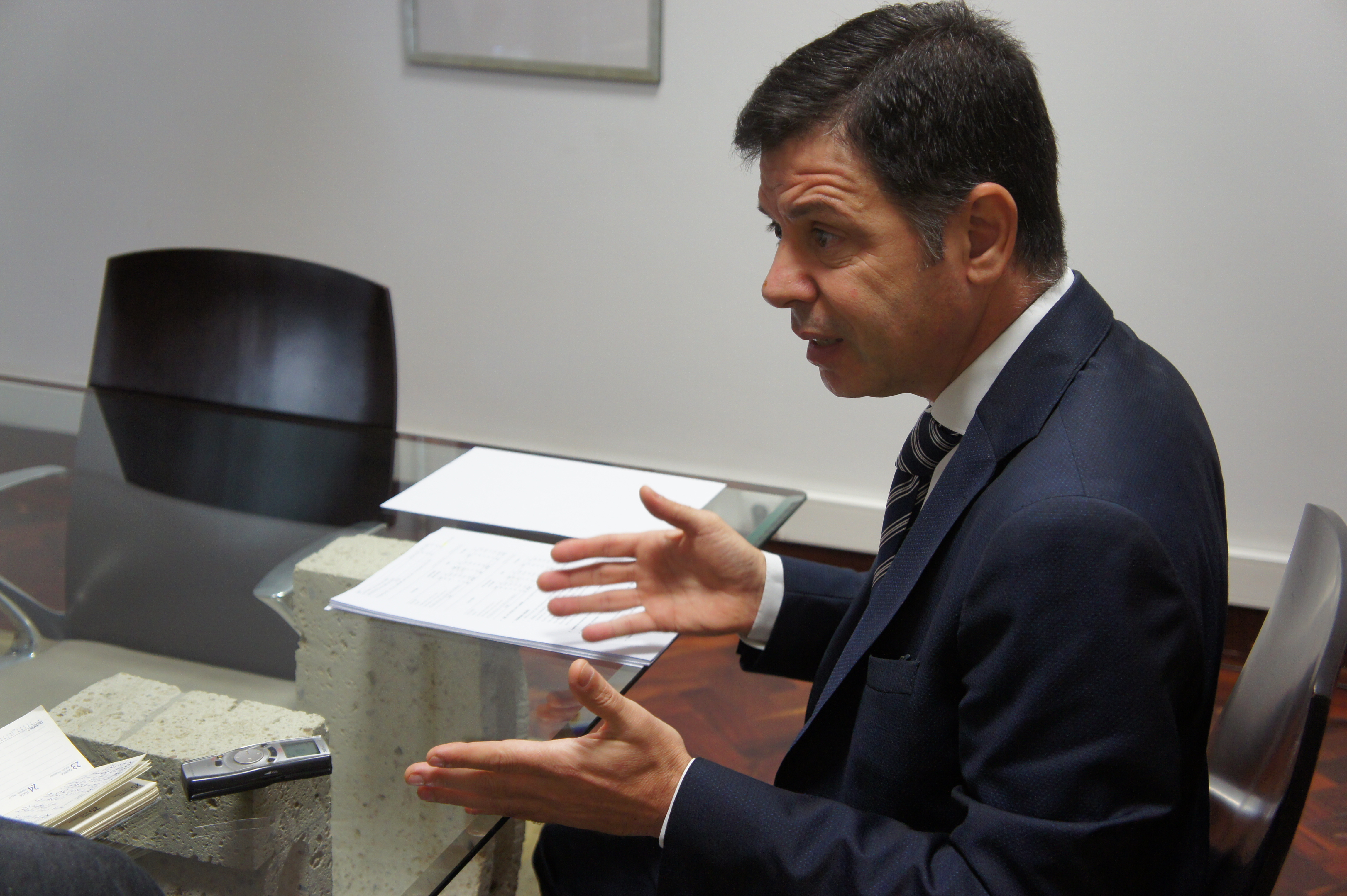 Rui Gonçalves foi a Lisboa participar na reunião do Banco de Portugal