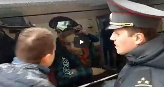 Bielorrússia: Rusga policial na sede do canal televisivo Belsat [vídeo]