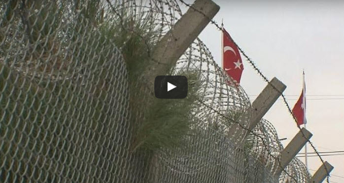Deniz Yücel: Alemanha denuncia detenção “política” de jornalista na Turquia [vídeo]