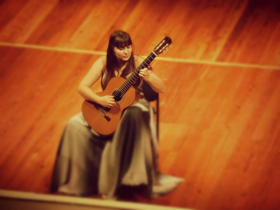 Rebeca Oliveira dá Concerto de guitarra clássica no Palácio de S. Lourenço a 12 abril