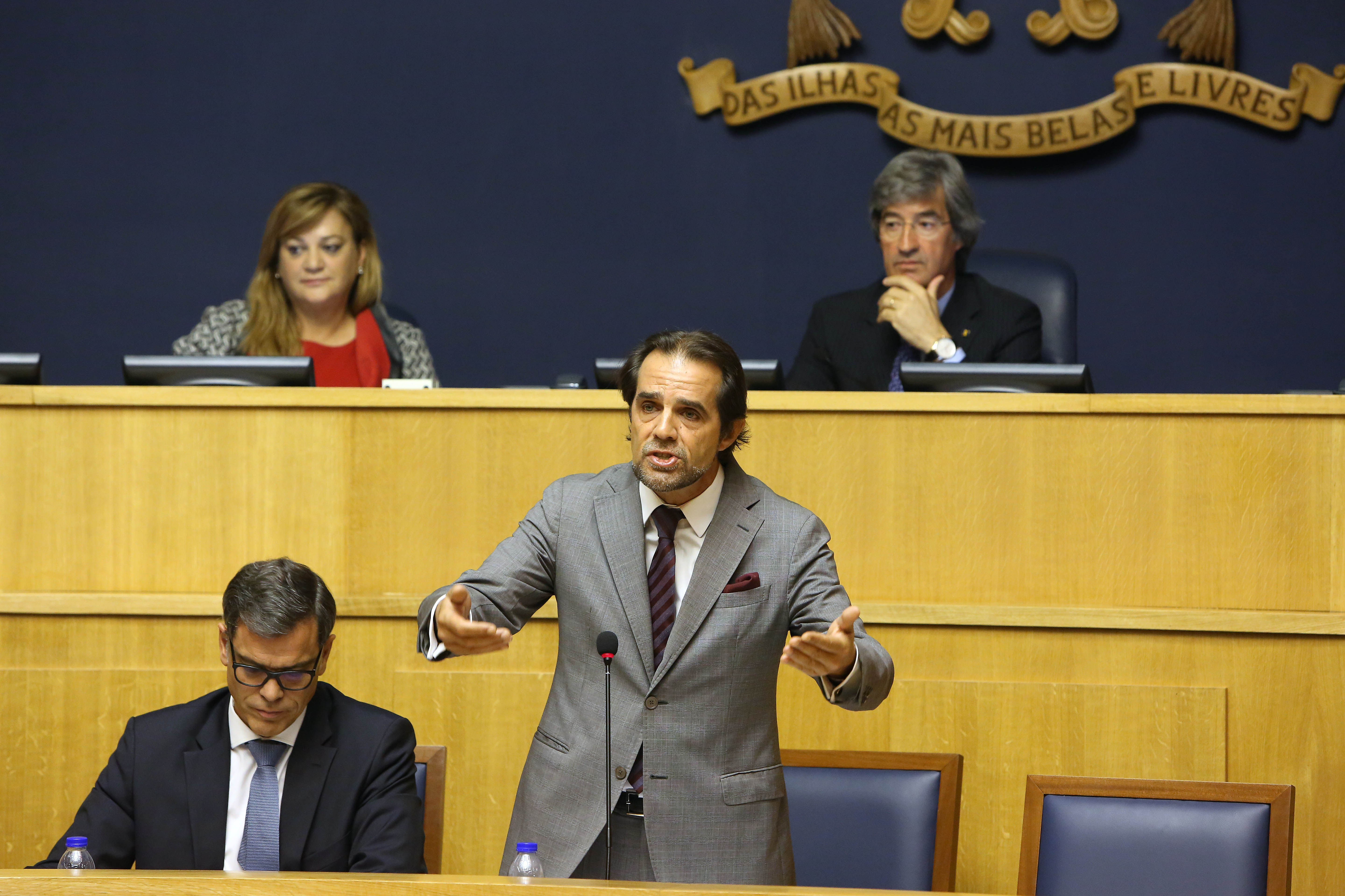 Transportes estiveram hoje em debate no Parlamento regional