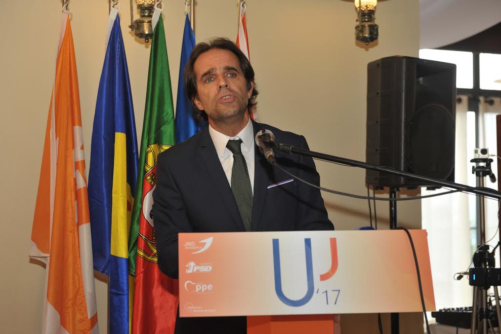 Miguel Albuquerque encerra Universidade Jota Autárquica