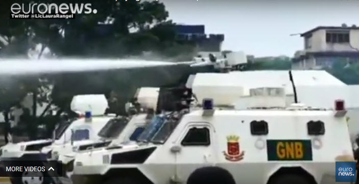Governo venezuelano ameaça julgar opositores por terrorismo [vídeo]