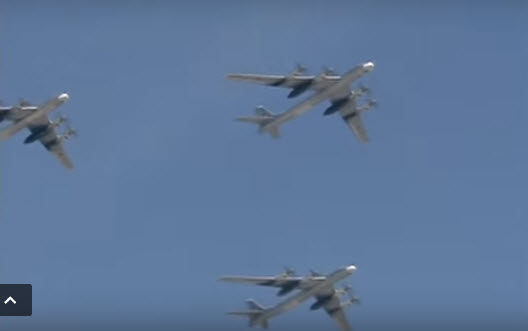 Aviões russos escoltados por caças americanos perto do Alasca [vídeo]