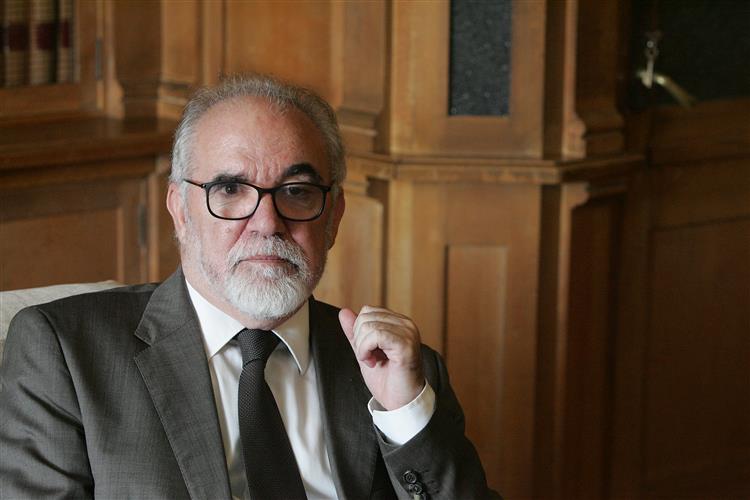 Ministro da Solidariedade Vieira da Silva amanhã no Funchal