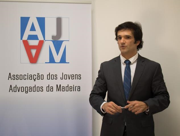 Cláudio Pereira de Gouveia passa o testemunho na Associação de Jovens Advogados da Madeira