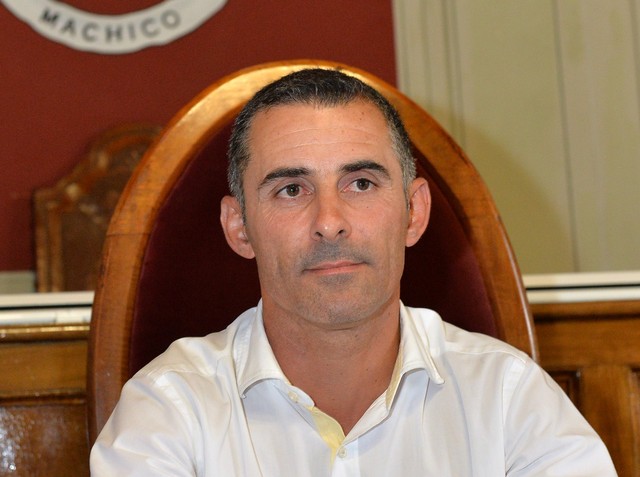Edil de Machico responde a candidato do PSD à autarquia