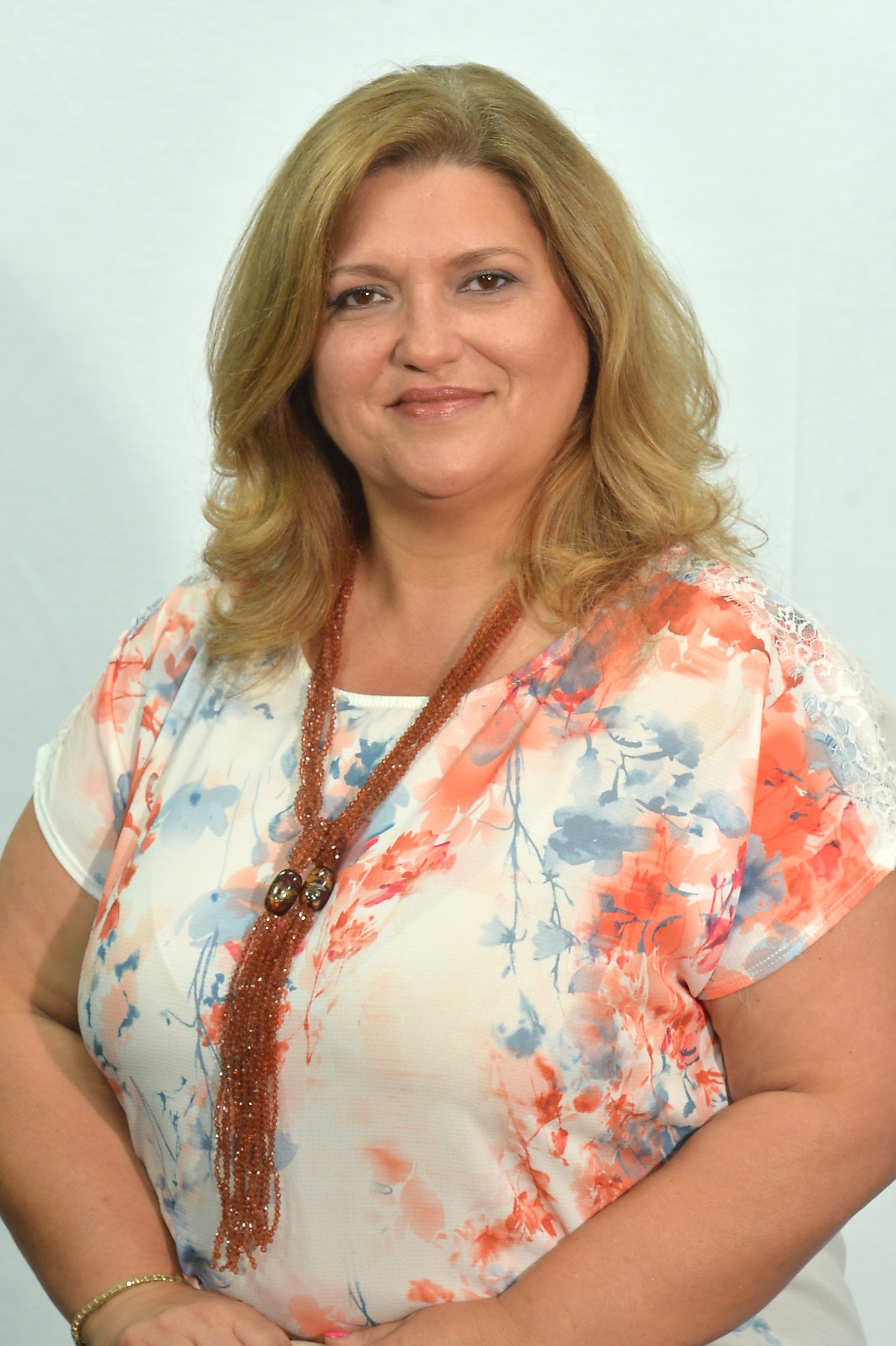 “Confiança” apresenta amanhã em Santa Luzia Énia Freitas como candidata à Junta