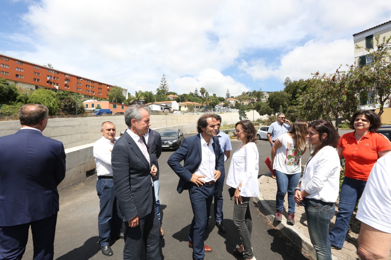 Miguel Albuquerque visita obras na ribeira de Santo António