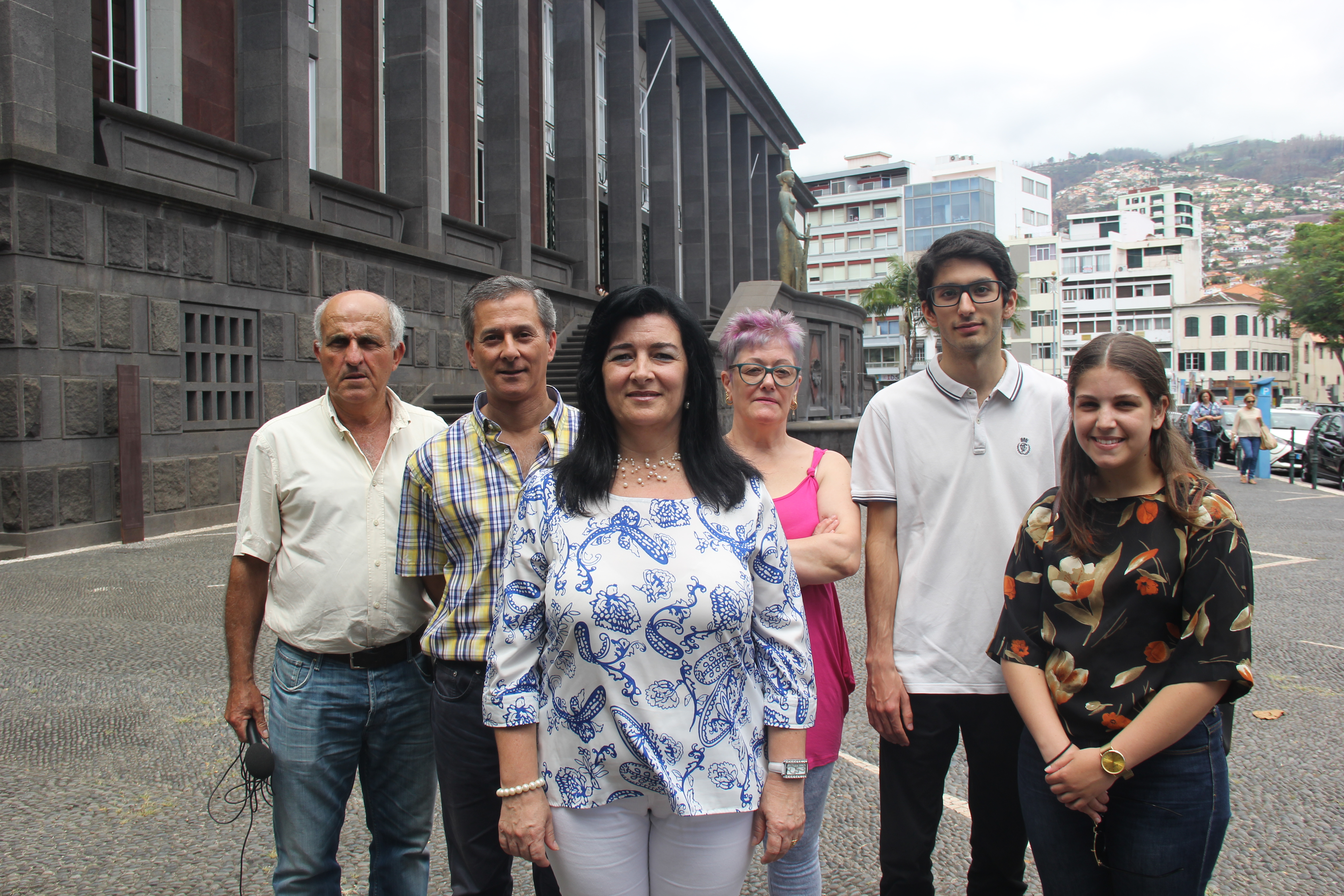 PTP quer “oficina social” em Santana