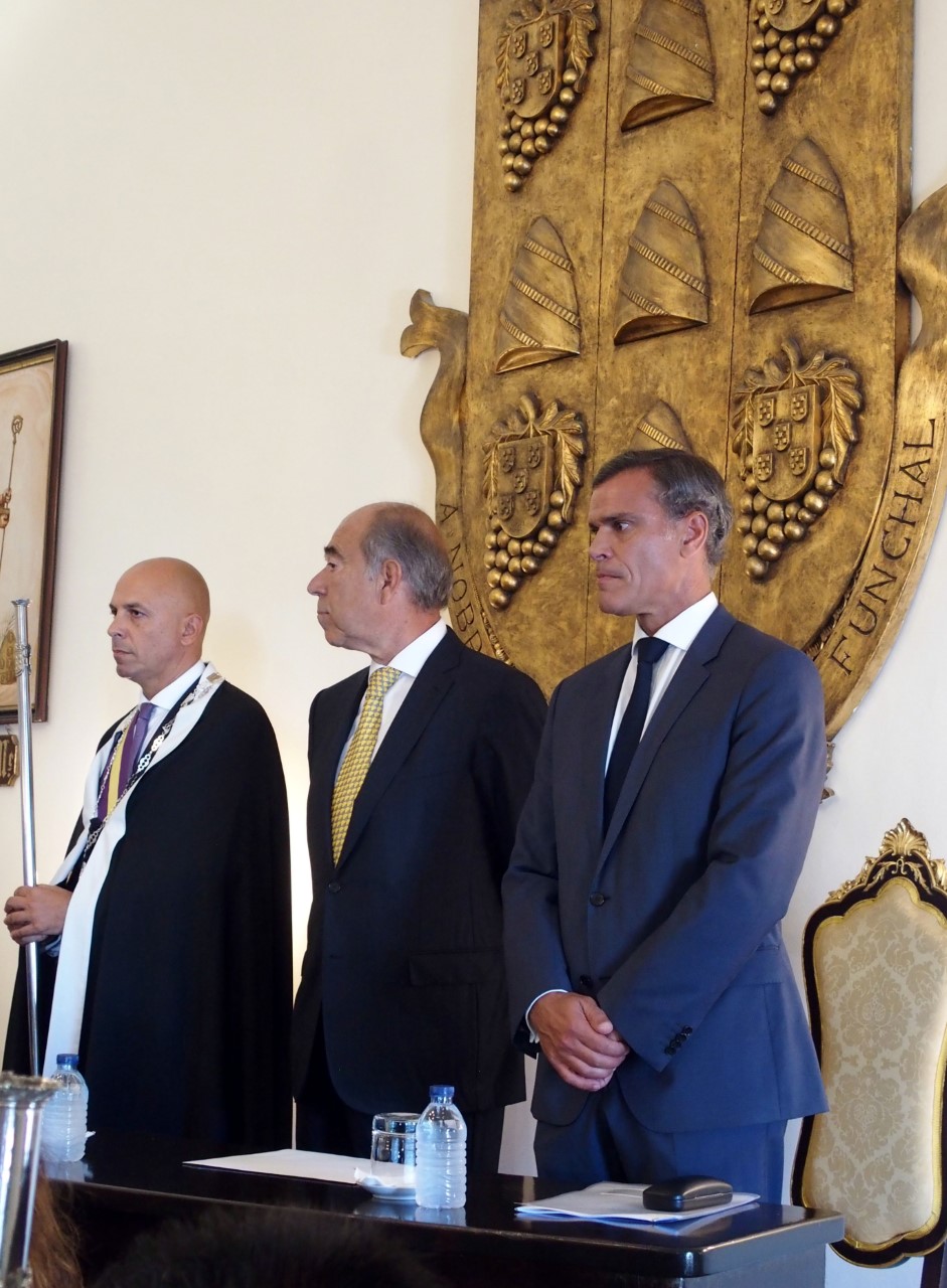 Governo no Dia da Cidade solidariza-se com famílias e lembra: “No Monte, morreram pessoas e não uma árvore”