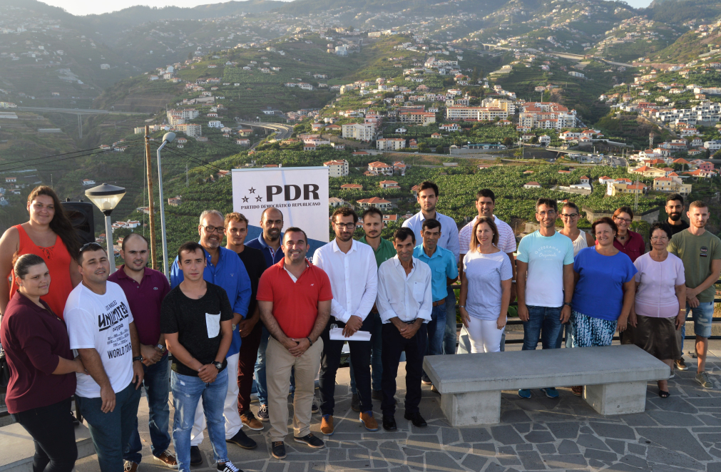 Candidato do PDR a Câmara de Lobos, Dinis Teles, apresentou-se e à sua equipa