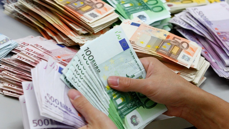 Madeira com passivo acumulado de 392,8 milhões de euros no final do mês de julho