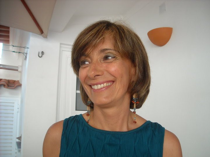Graça Alves lança novo livro em co-autoria com