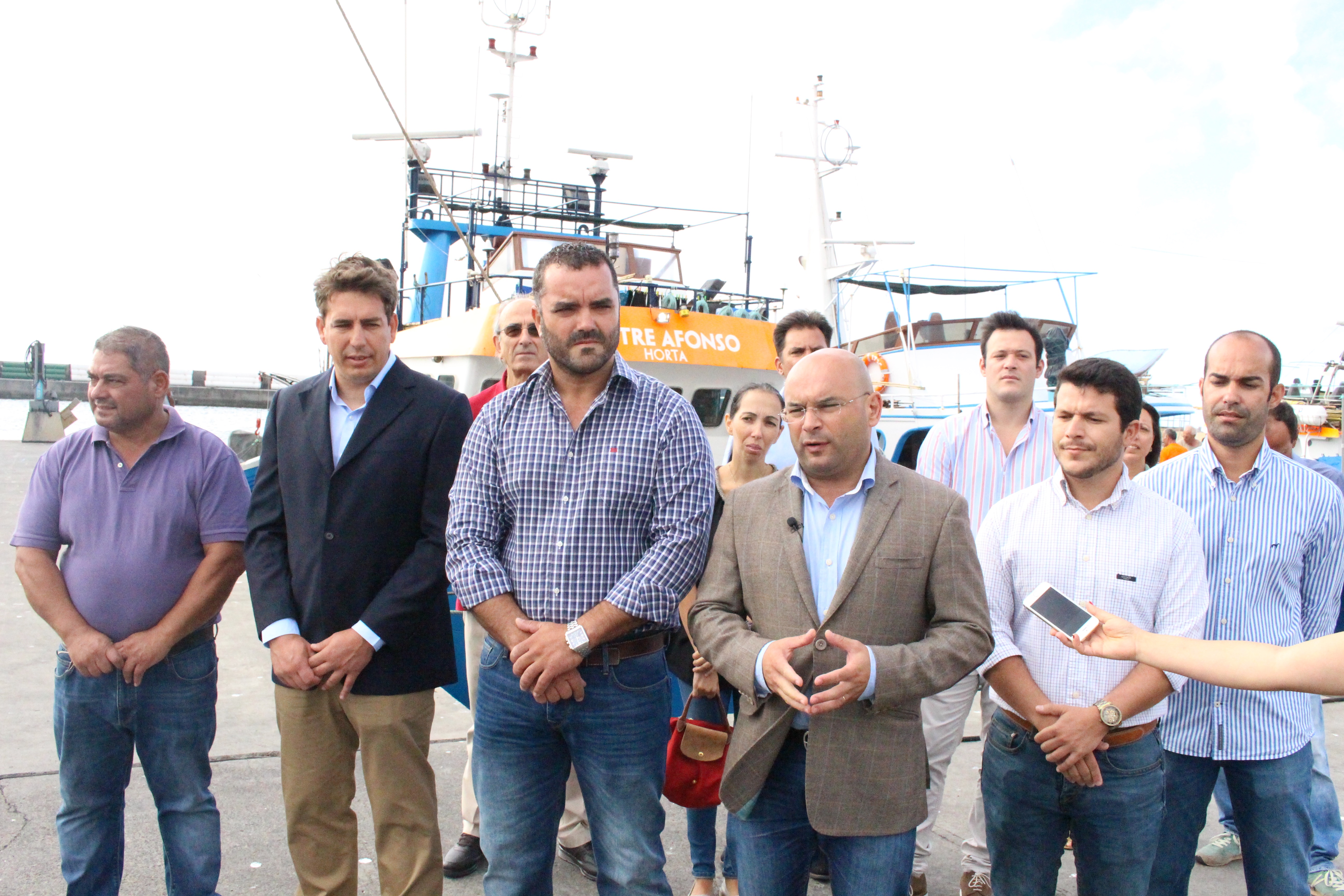 “Pescadores não vivem só de estátuas e de homenagens”