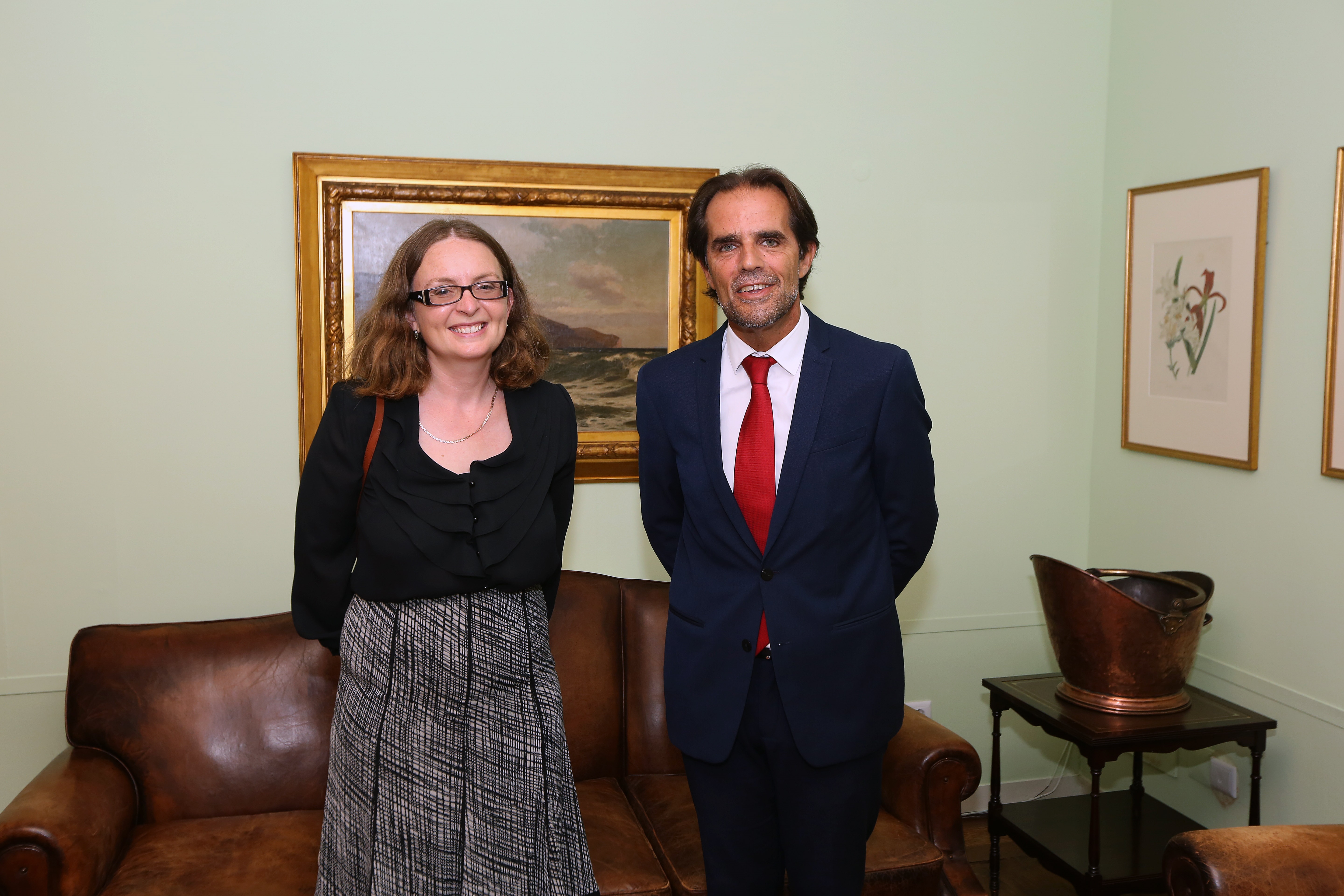 Presidente do Governo recebeu embaixadora do Reino Unido