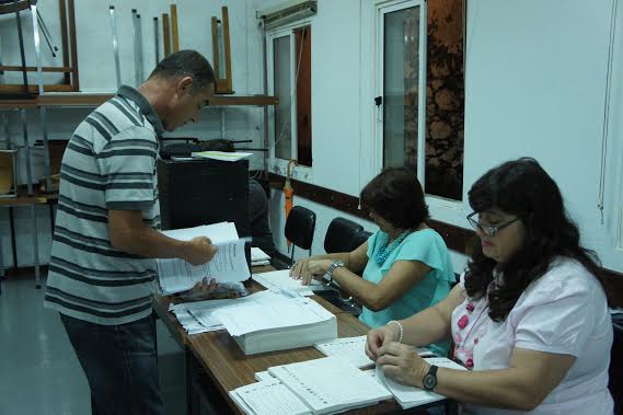 Partidos já se afadigam com escolhas para as mesas de voto