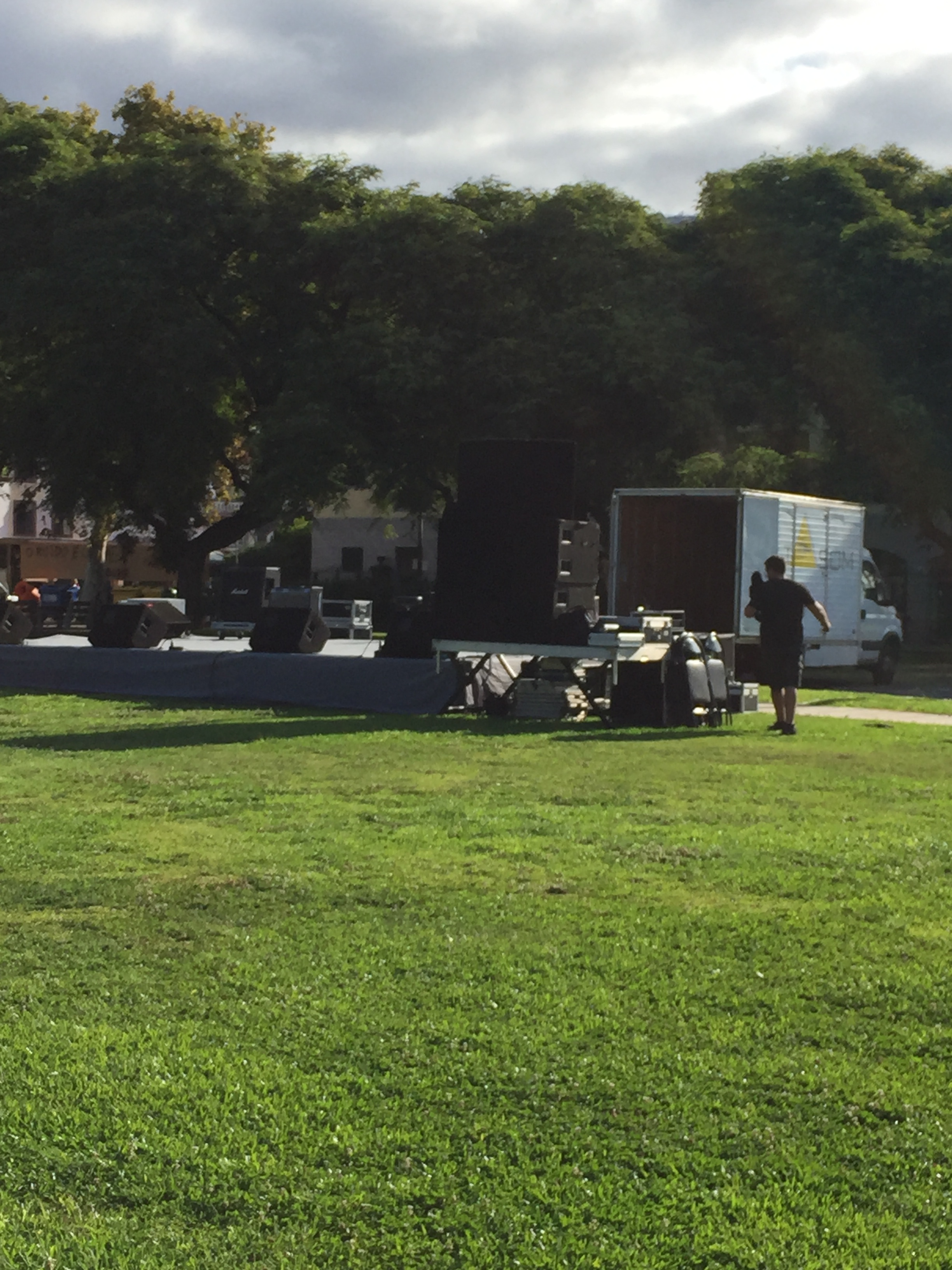 Skate e bandas de música hoje no Almirante Reis