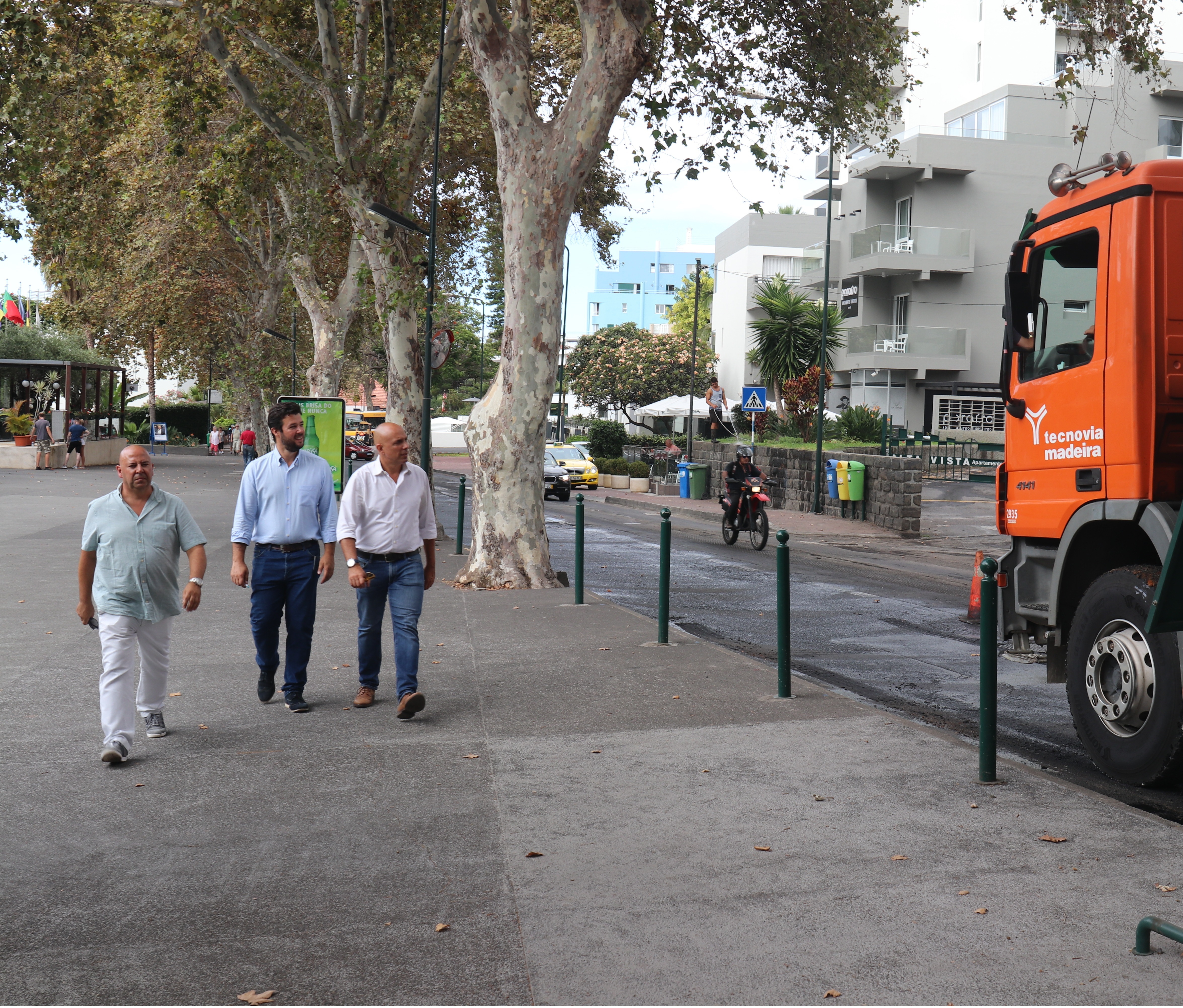 Paulo Cafôfo prometeu dias melhores para os que sofreram transtornos com as obras na Estrada Monumental