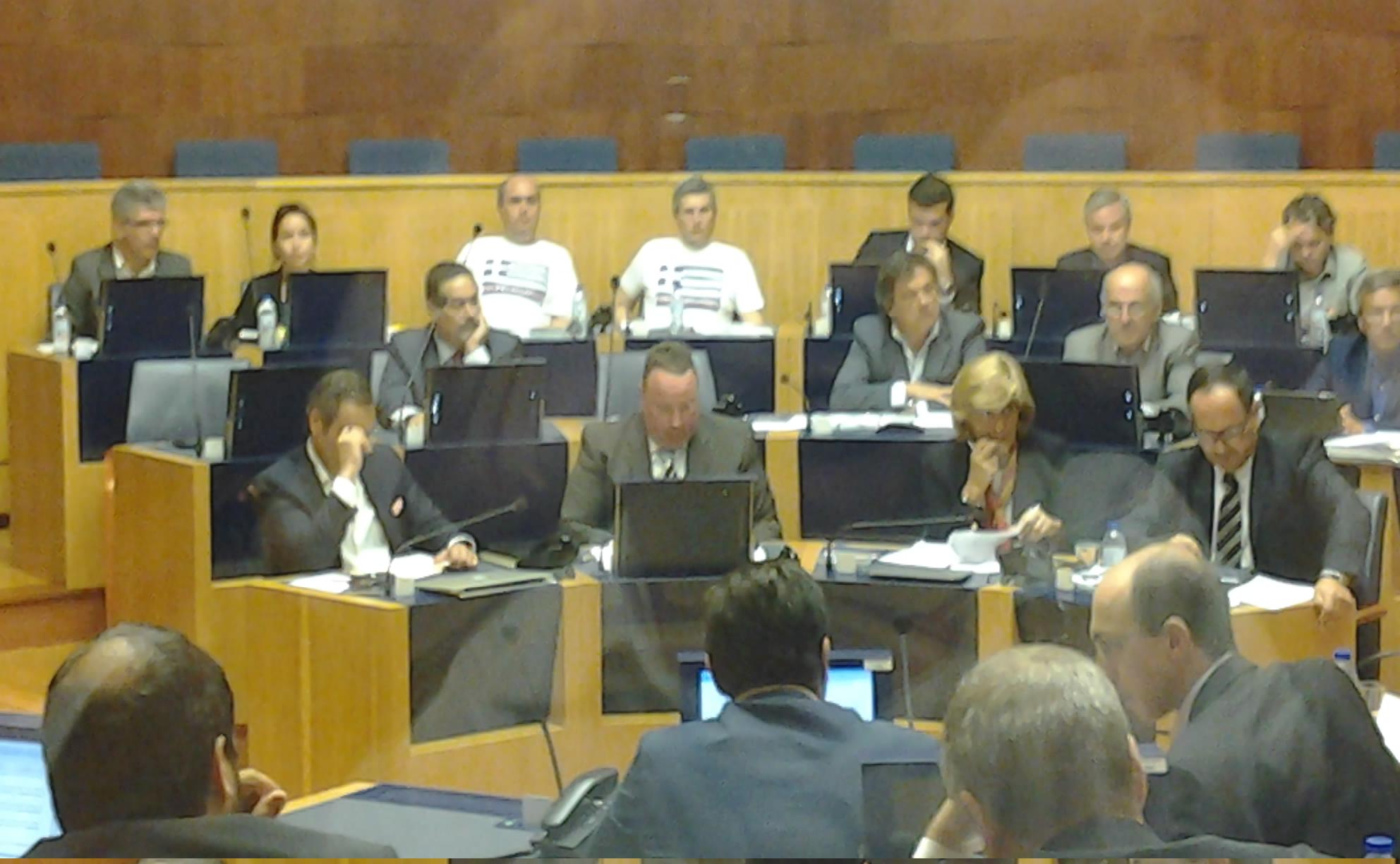 Deputados do BE apresentaram-se gregos na Assembleia