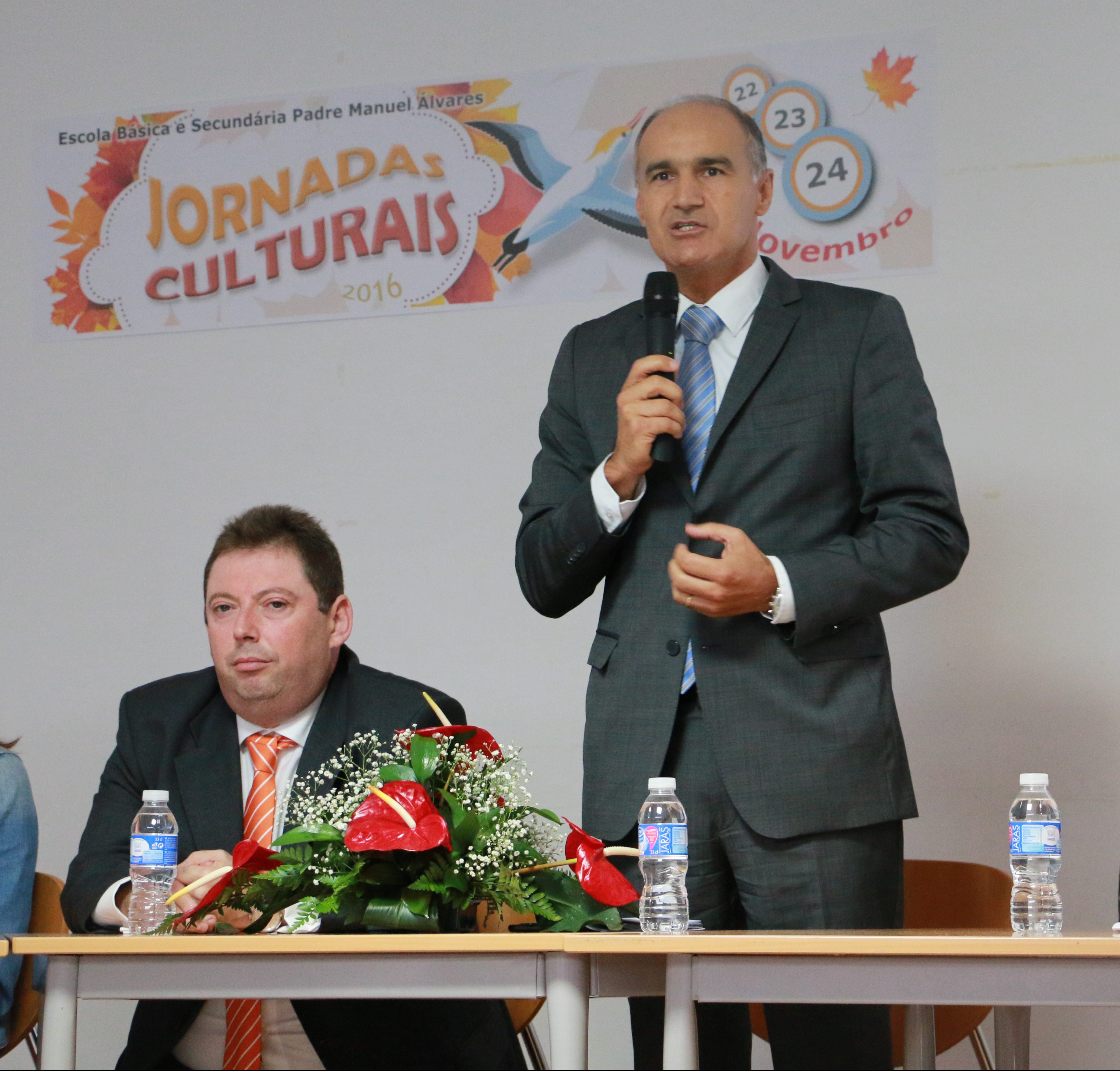 Jorge Carvalho amanhã na escola do Campanário
