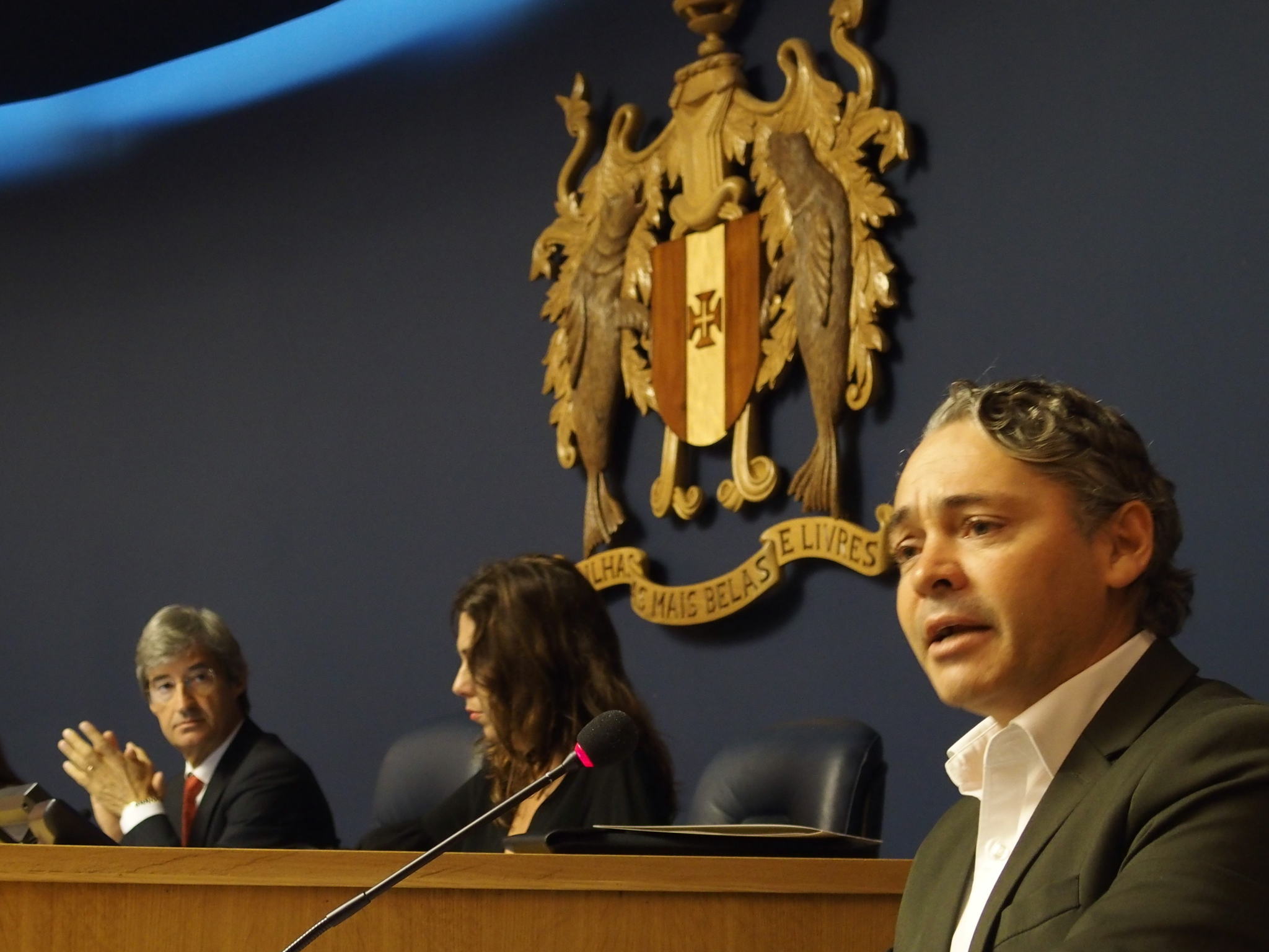 Élvio Sousa denuncia situação “calamitosa” na Saúde