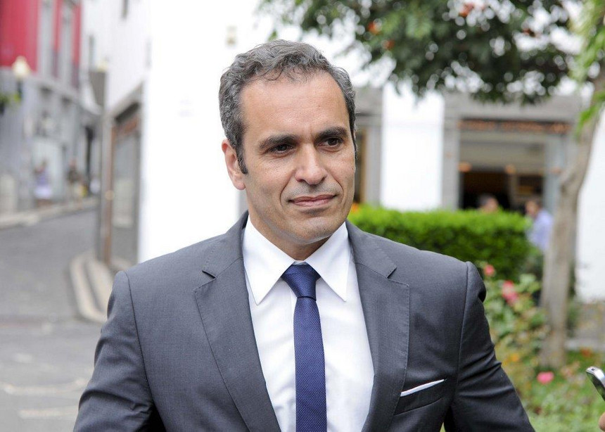 Carlos Pereira referiu que deputados socialistas apresentarão propostas de alteração ao OE na Assembleia da República