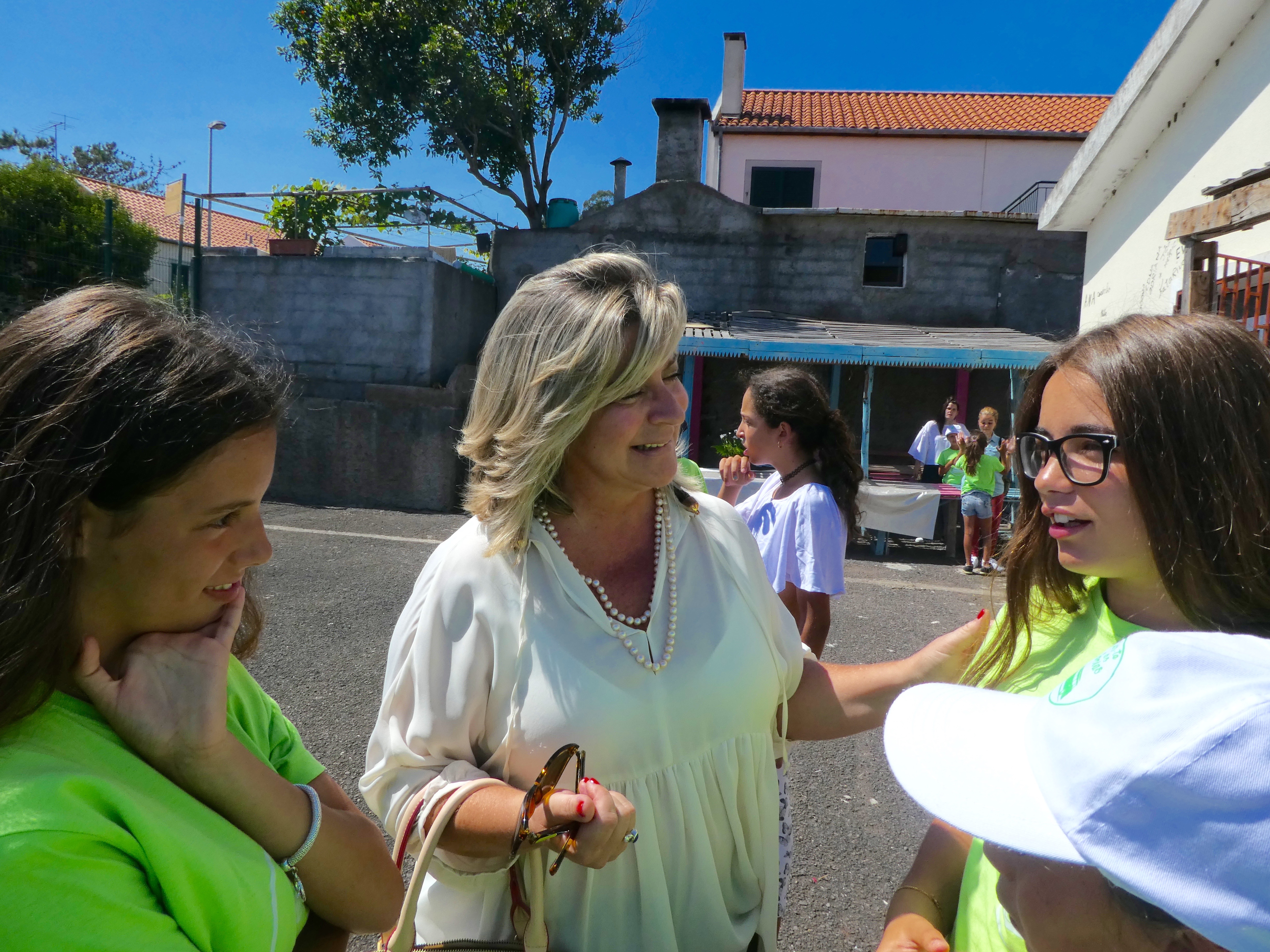 Rita Andrade visita hoje “mercearia social” em Santo António