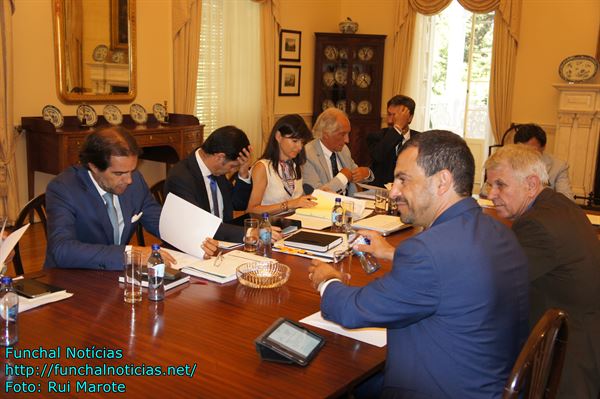 Maratona com as Câmaras prossegue na Presidência com C. de Lobos e Porto Santo