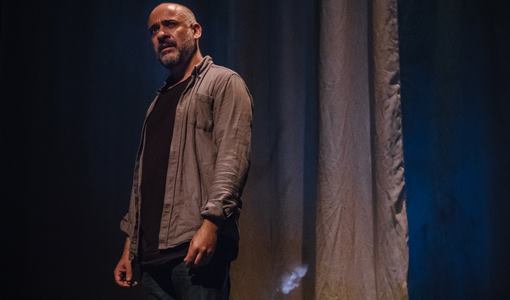 Textos de Herberto Helder inspiram espetáculo “A Máquina de Emaranhar Paisagens” que sobe ao palco a 17 novembro